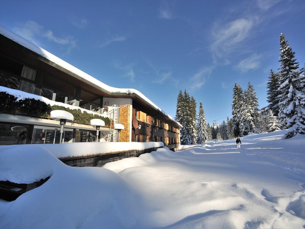 Saanewald Lodge Saanenmoser Exterior photo